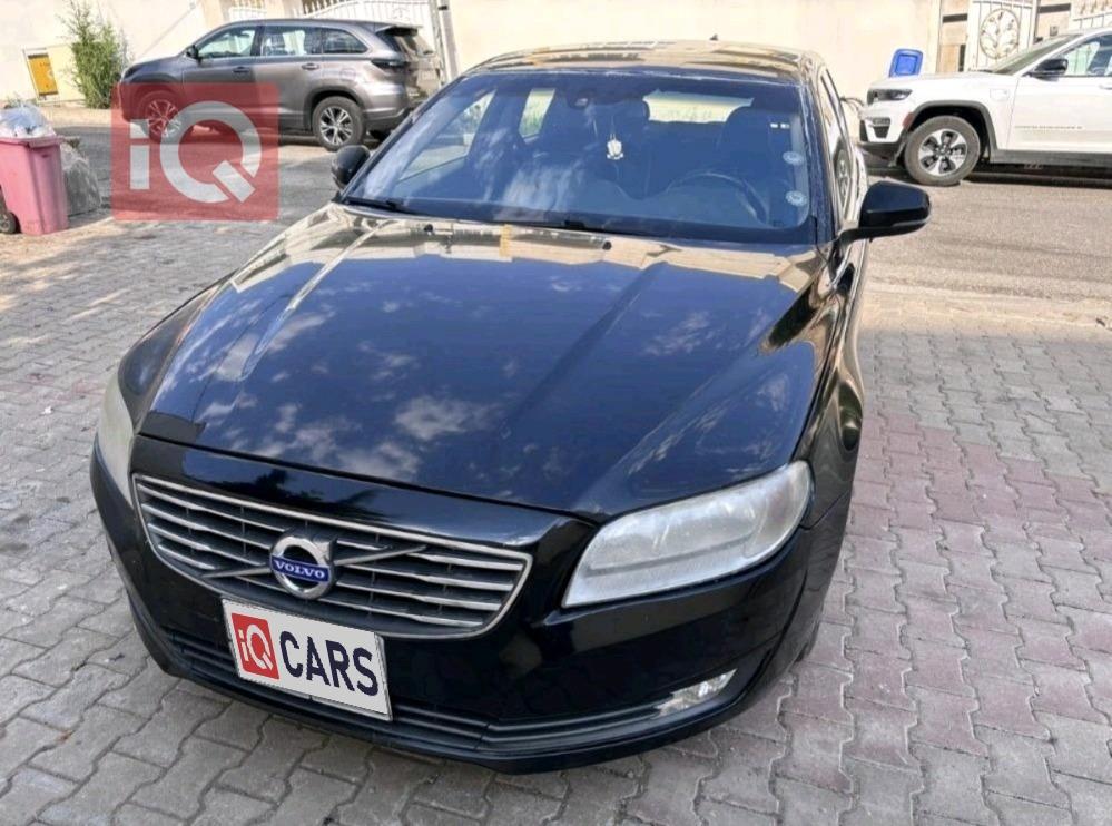 فولفو V70